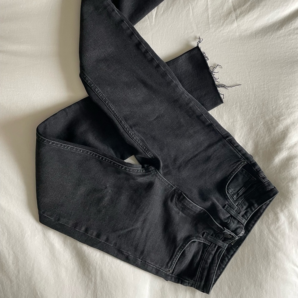 Zara Jeans Slim Straight, Black, Size USA 0 (EUR 32)